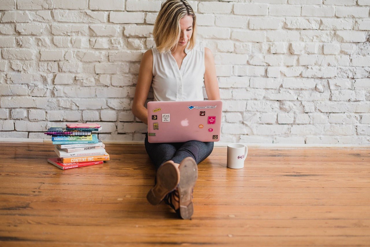La Chute des Influenceurs et l'Ascension des Petites Boutiques : Le Grand Renversement - Lizahbox