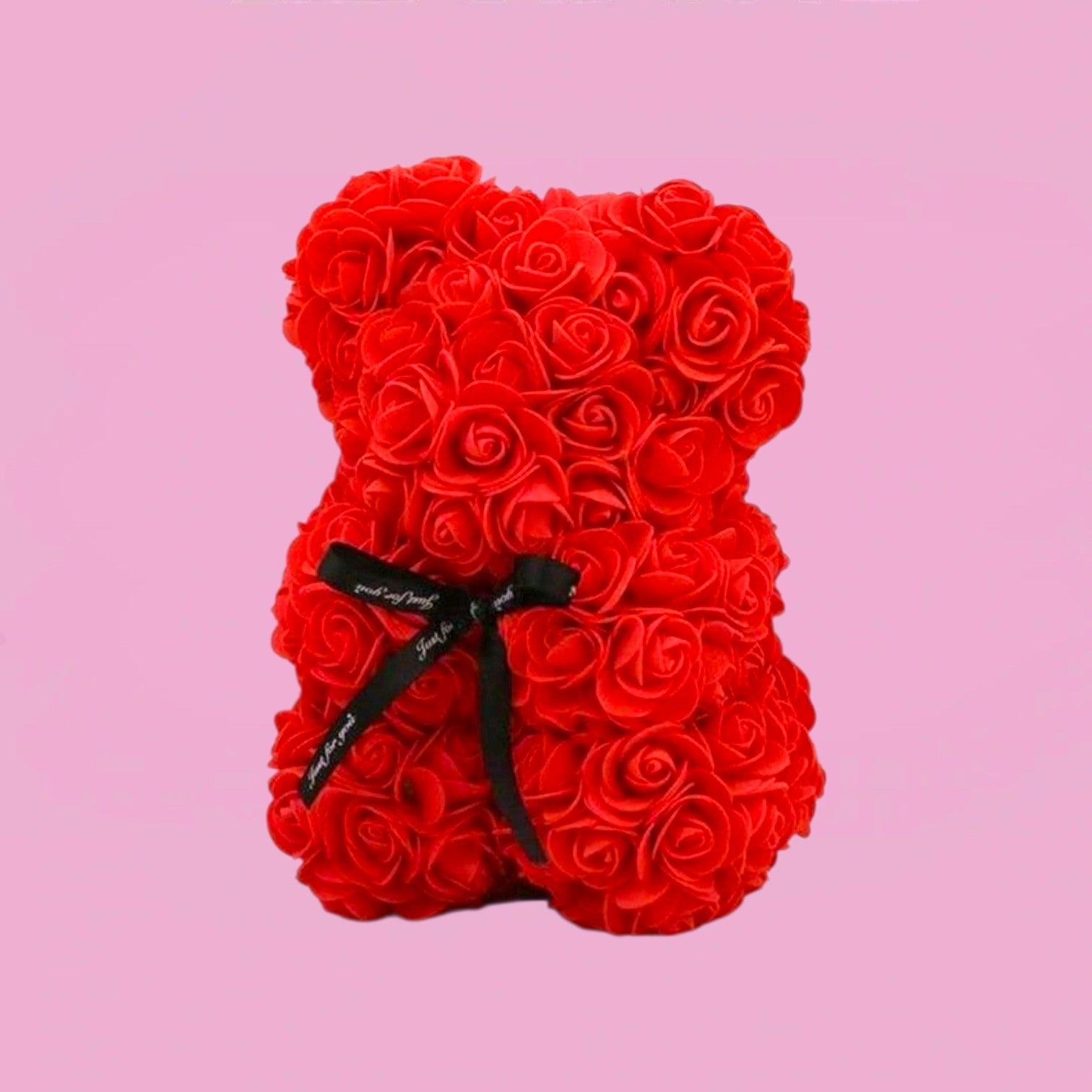 Ourson en pétales de roses rouges 20 cm